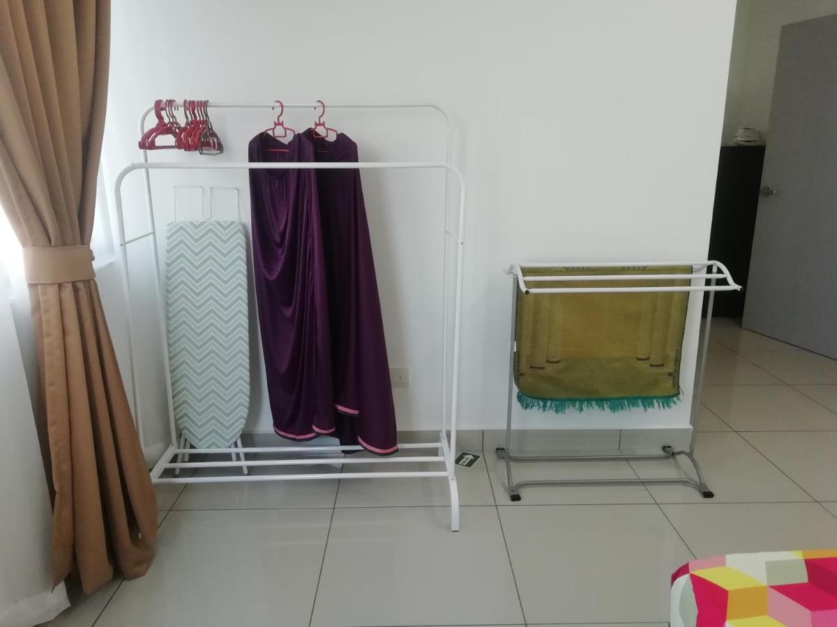 FZ Almyra Homestay Kajang Exteriör bild