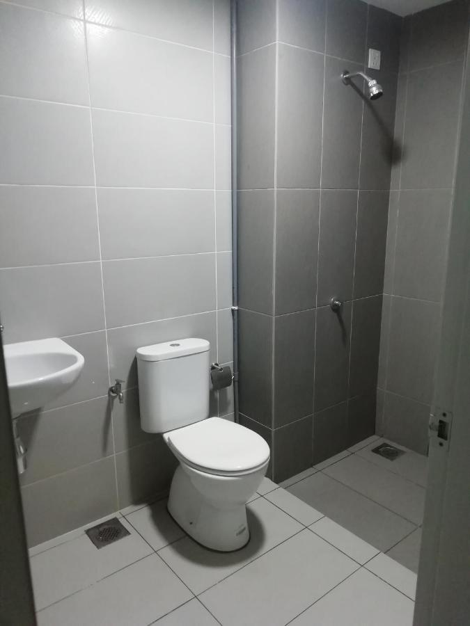 FZ Almyra Homestay Kajang Exteriör bild