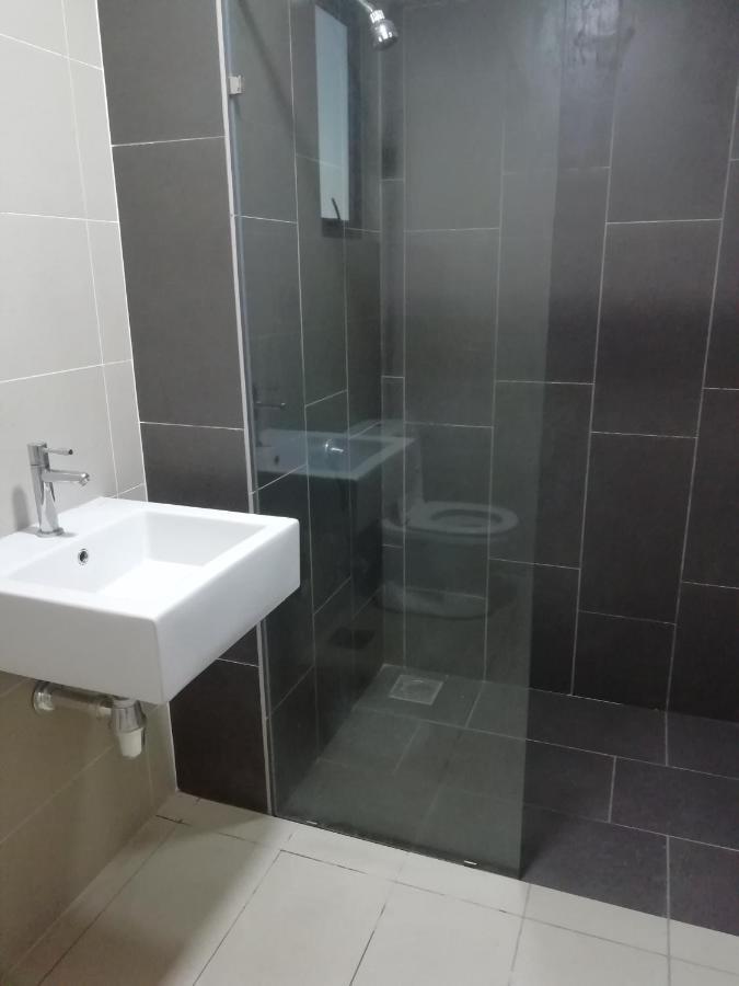 FZ Almyra Homestay Kajang Exteriör bild