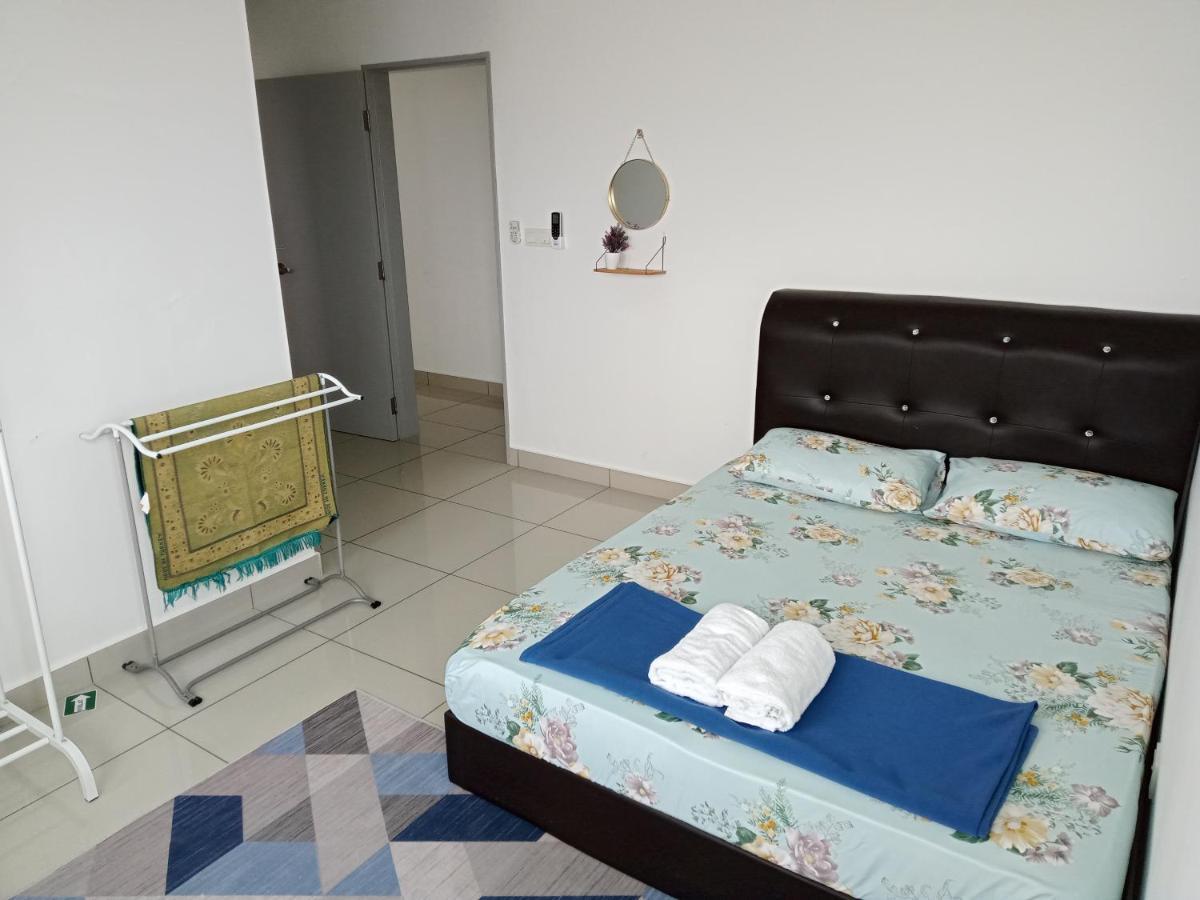 FZ Almyra Homestay Kajang Exteriör bild